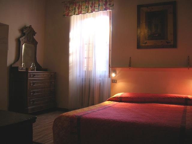 Le Camelie Bed & Breakfast Brissago-Valtravaglia Phòng bức ảnh